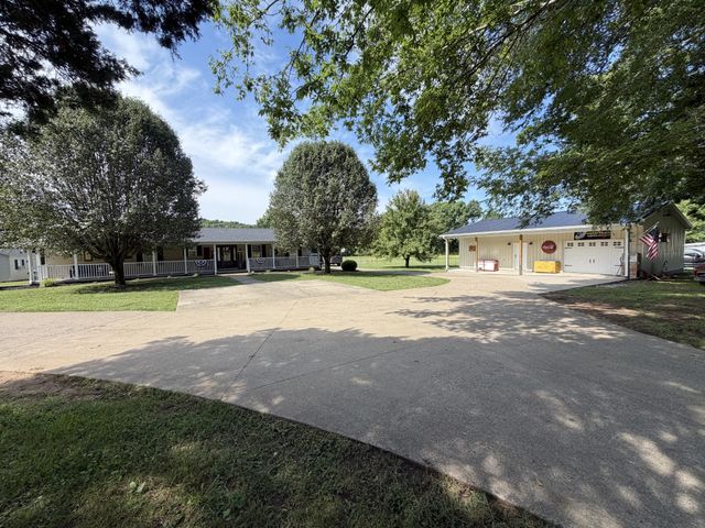 10650 Lascassas Pike, Milton, TN 37118