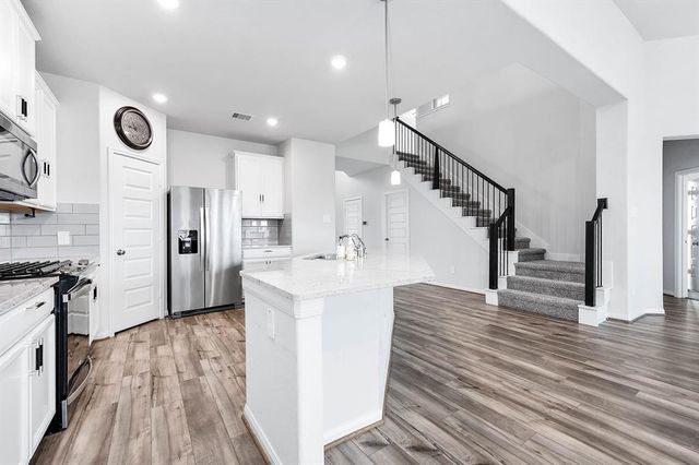 1314 Eagle Pass Drive, Rosharon, TX 77583