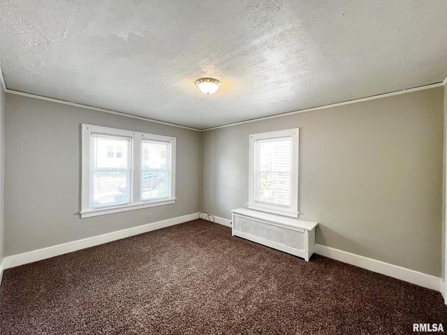 2718 N NORTH Street, Peoria, IL 61604