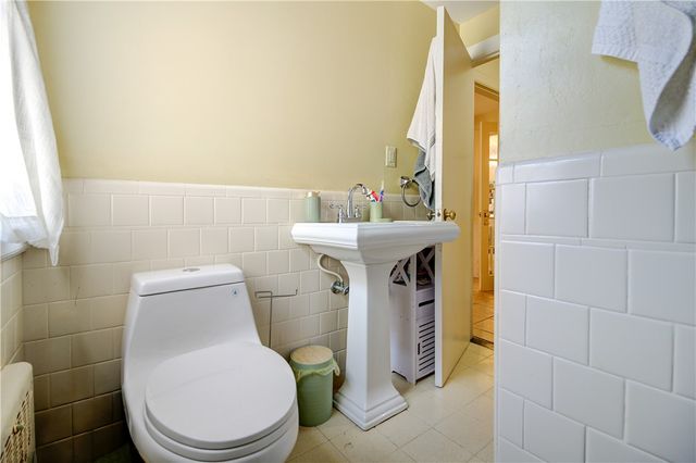 55 Jastram Street, Providence, RI 02908