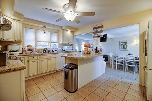 55 Jastram Street, Providence, RI 02908