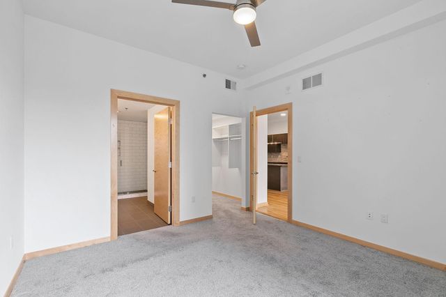 1240 S 2nd Street 225, Minneapolis, MN 55415