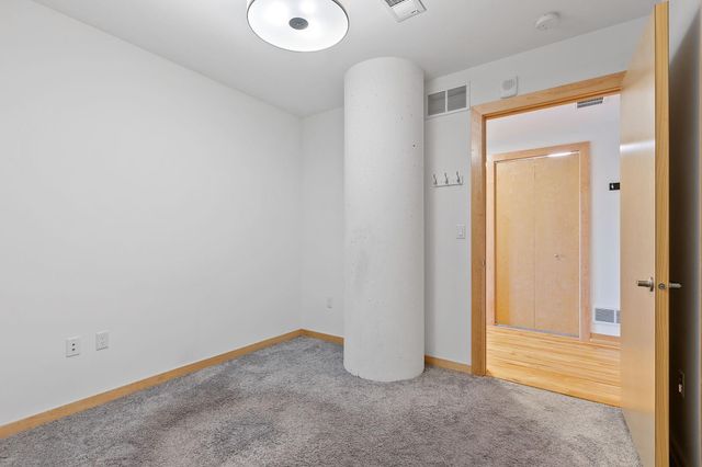 1240 S 2nd Street 225, Minneapolis, MN 55415