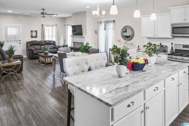 709 SHELBY FARMS PLACE, Alabaster, AL 35007