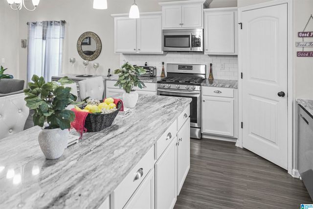 709 SHELBY FARMS PLACE, Alabaster, AL 35007