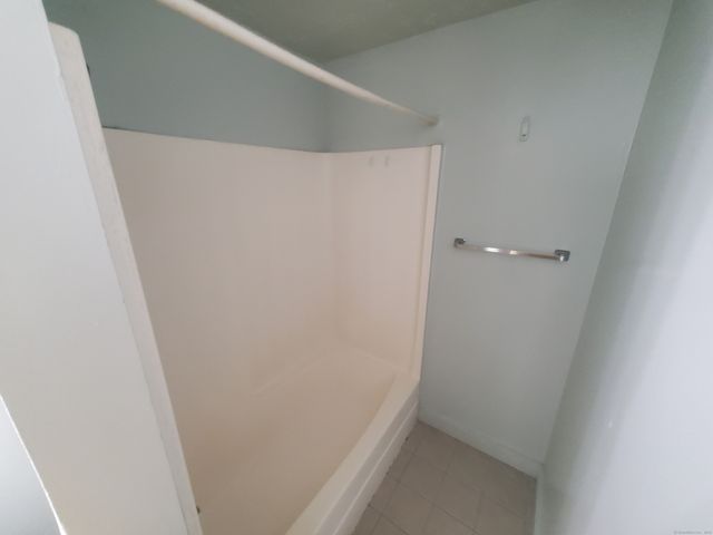 949 Pleasant Valley Condo Road 5-9, South Windsor, CT 06074