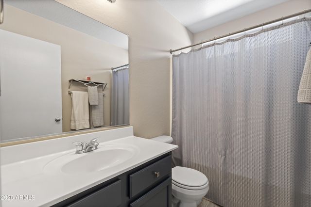 11549 W VOGEL Avenue, Youngtown, AZ 85363