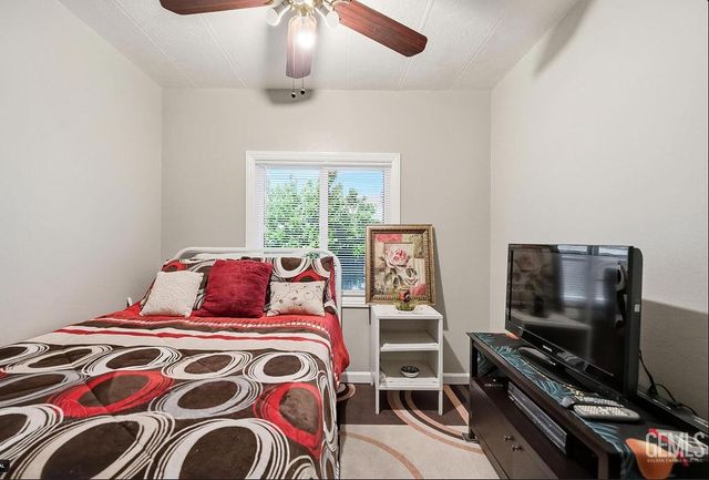 3535 Stine Road 44, Bakersfield, CA 93309