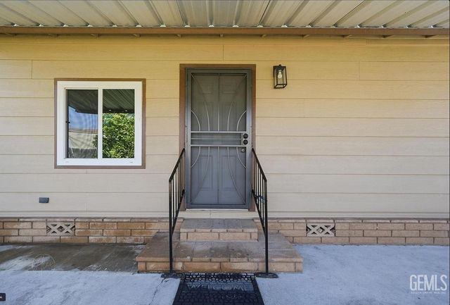 3535 Stine Road 44, Bakersfield, CA 93309