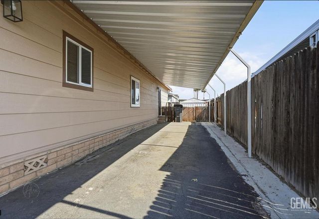 3535 Stine Road 44, Bakersfield, CA 93309