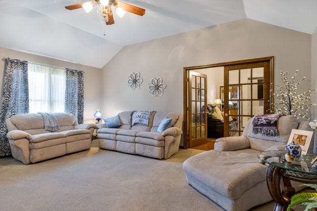 2325 Old Well Rd, Morrison, TN 37357