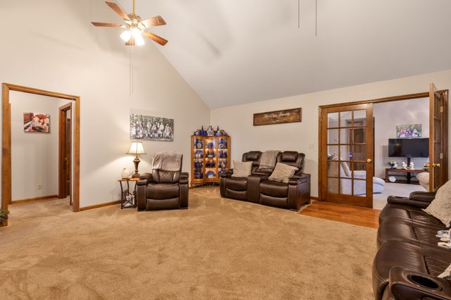 2325 Old Well Rd, Morrison, TN 37357