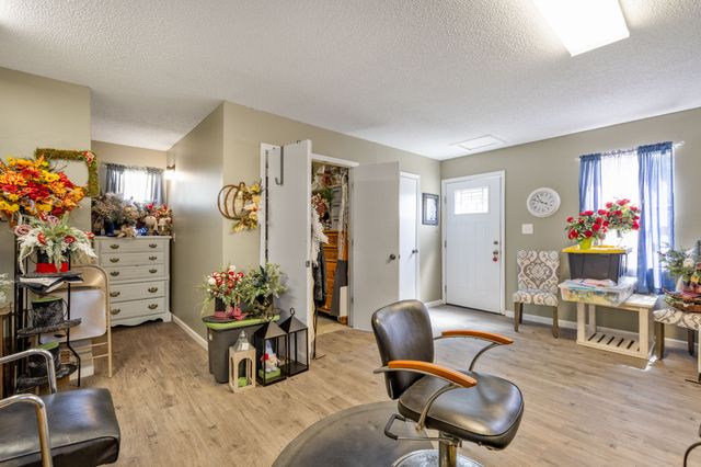 2325 Old Well Rd, Morrison, TN 37357