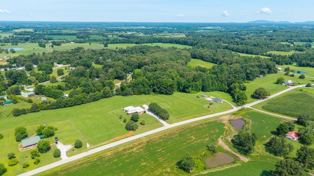 2325 Old Well Rd, Morrison, TN 37357
