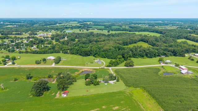 2325 Old Well Rd, Morrison, TN 37357
