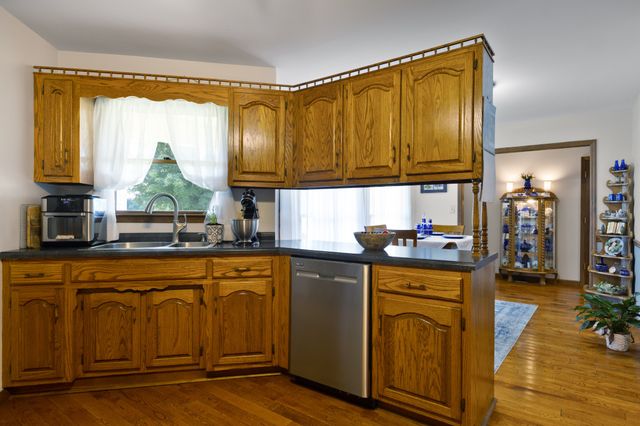 2325 Old Well Rd, Morrison, TN 37357