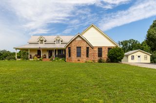 2325 Old Well Rd, Morrison, TN 37357