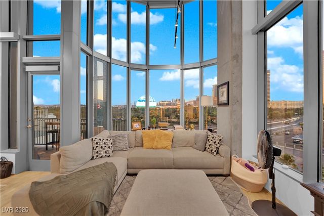 360 East Desert Inn Road 607, Las Vegas, NV 89109