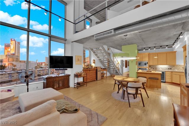 360 East Desert Inn Road 607, Las Vegas, NV 89109