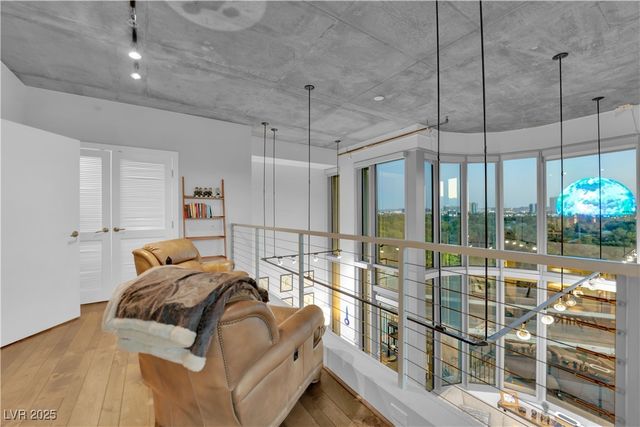 360 East Desert Inn Road 607, Las Vegas, NV 89109