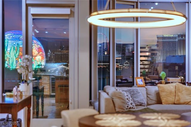 360 East Desert Inn Road 607, Las Vegas, NV 89109