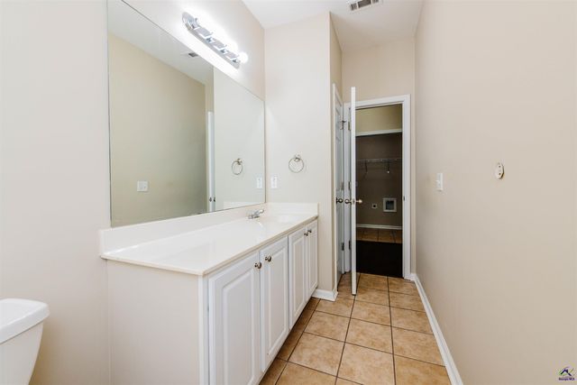 202 Stafford Beach Drive, Byron, GA 31008