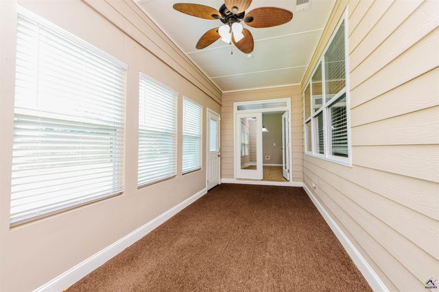 202 Stafford Beach Drive, Byron, GA 31008
