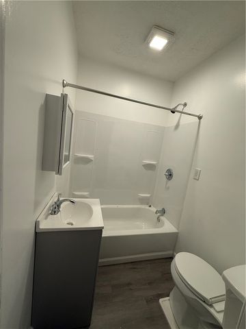 195 5th Street, Rochester, NY 14605