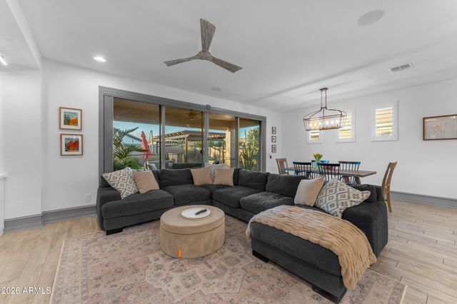 20282 E ARROWHEAD Trail, Queen Creek, AZ 85142