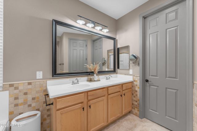 20282 E ARROWHEAD Trail, Queen Creek, AZ 85142