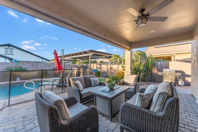 20282 E ARROWHEAD Trail, Queen Creek, AZ 85142