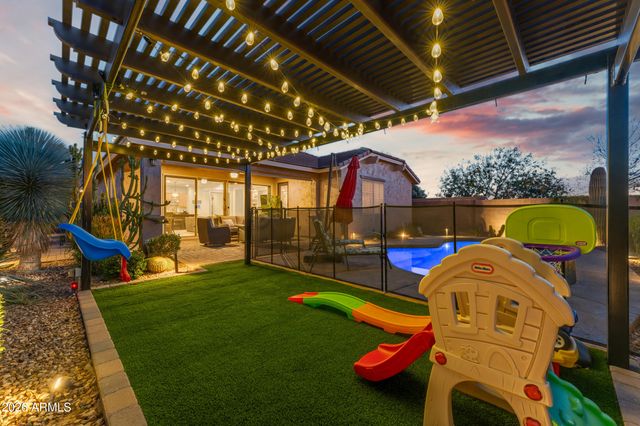 20282 E ARROWHEAD Trail, Queen Creek, AZ 85142