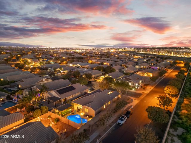 20282 E ARROWHEAD Trail, Queen Creek, AZ 85142