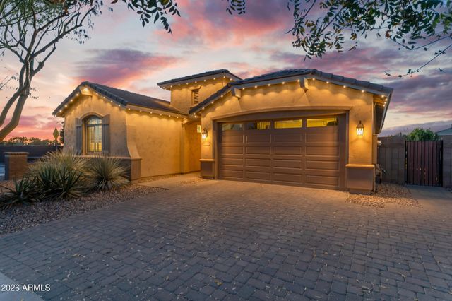 20282 E ARROWHEAD Trail, Queen Creek, AZ 85142