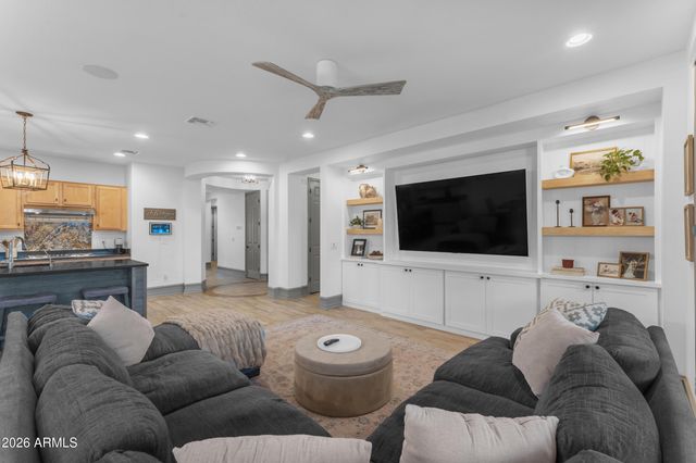 20282 E ARROWHEAD Trail, Queen Creek, AZ 85142