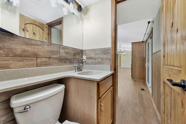 240 Warren, El Dorado, KS 67042