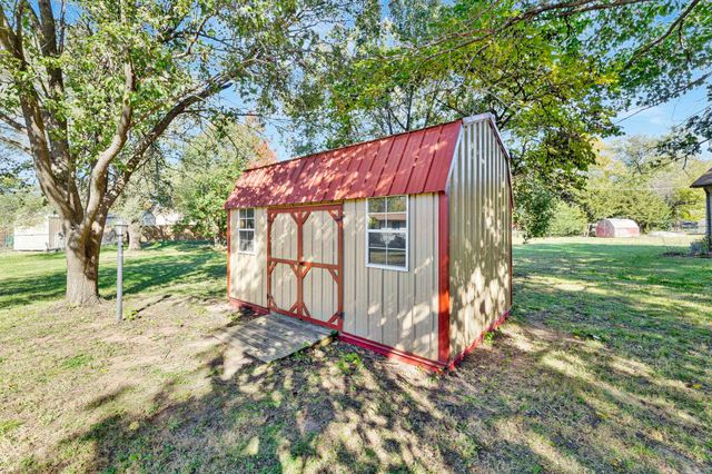 240 Warren, El Dorado, KS 67042