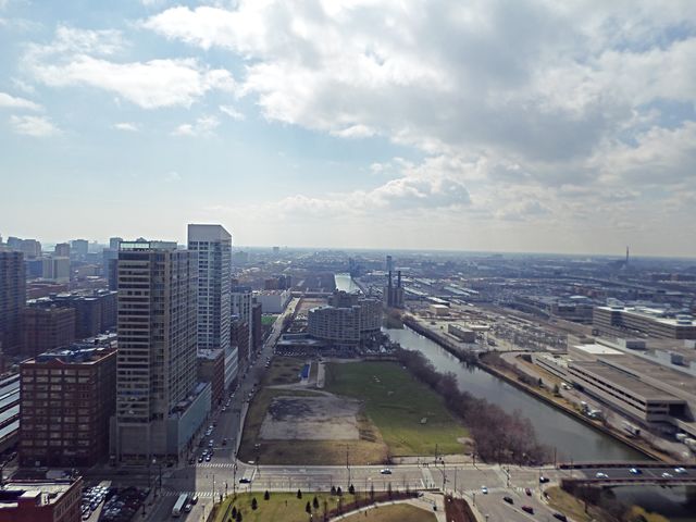 235 W Van Buren Street 3304, Chicago, IL 60607