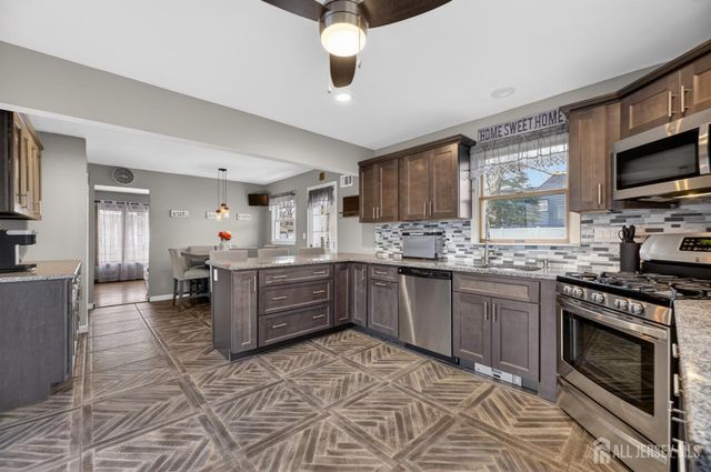 30 Harrison Place, Parlin, NJ 08859