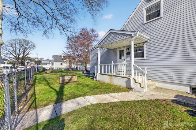 30 Harrison Place, Parlin, NJ 08859