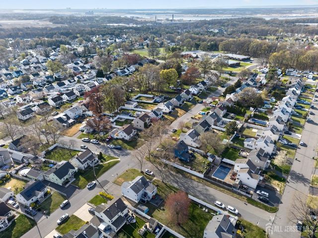 30 Harrison Place, Parlin, NJ 08859