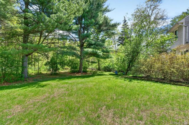34 Barkit Kennel Road, Pleasant Valley, NY 12569