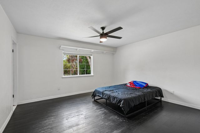 5564 Ragan Drive, The Colony, TX 75056