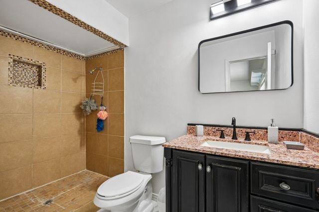 5564 Ragan Drive, The Colony, TX 75056