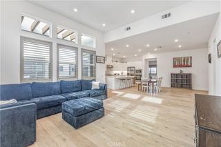 27227 Diamond Peak Lane 302, Valencia, CA 91381