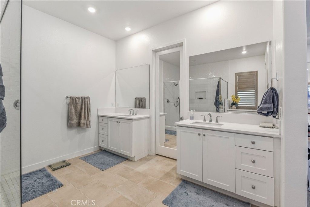 Image 10 of property listing at 27227 Diamond Peak Lane 302, Valencia, CA 91381