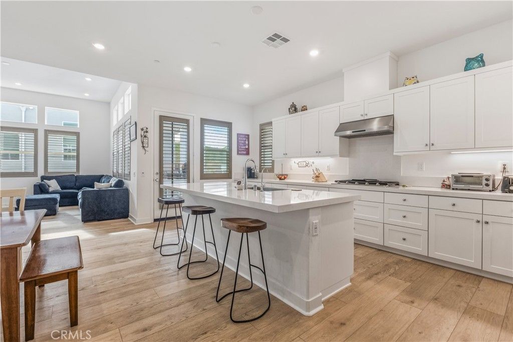 Image 5 of property listing at 27227 Diamond Peak Lane 302, Valencia, CA 91381