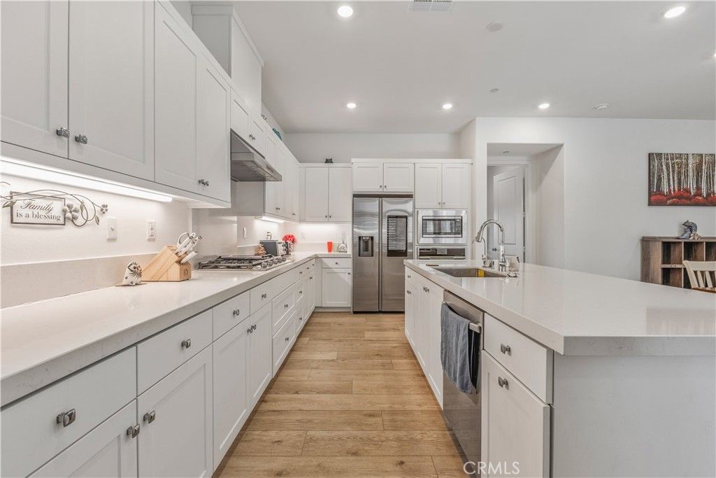 Image 6 of property listing at 27227 Diamond Peak Lane 302, Valencia, CA 91381