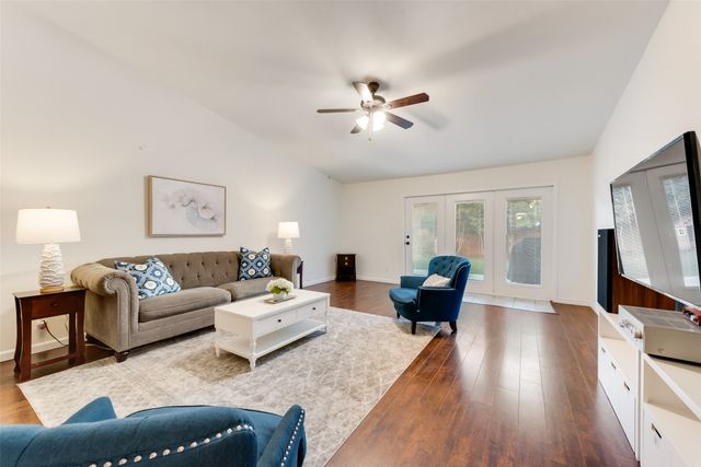 3821 Mckinley Drive, Plano, TX 75023