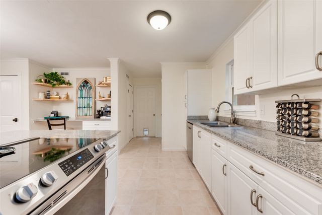 3821 Mckinley Drive, Plano, TX 75023